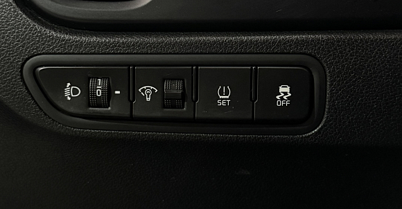 Kia Rio Luxe, 2021 года, пробег 114000 км