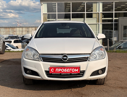 Opel Astra, 2013 года, пробег 210036 км