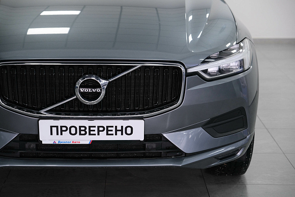 Volvo XC60 Momentum, 2018 года, пробег 90500 км
