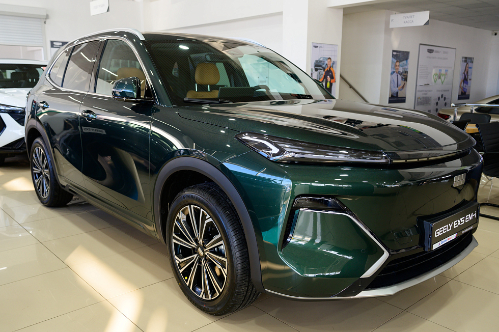 Geely EX5 EM-i Max, зеленый