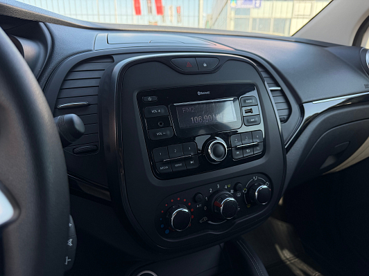 Renault Kaptur Drive, 2020 года, пробег 97000 км