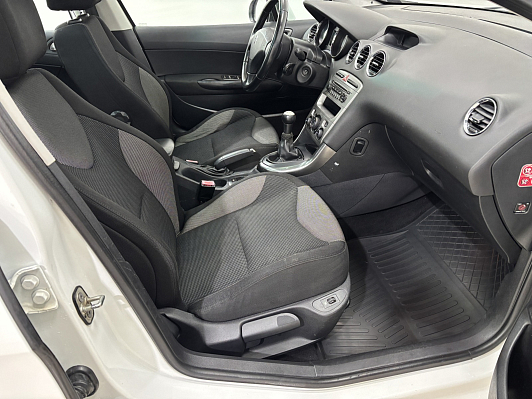 Peugeot 308 Premium Pack, 2010 года, пробег 200153 км
