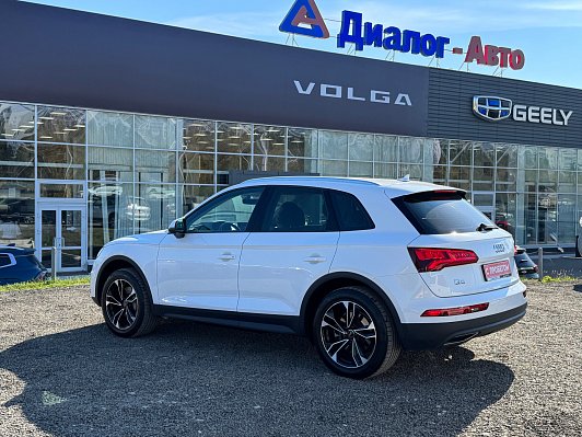 Audi Q5 Basis, 2017 года, пробег 172231 км