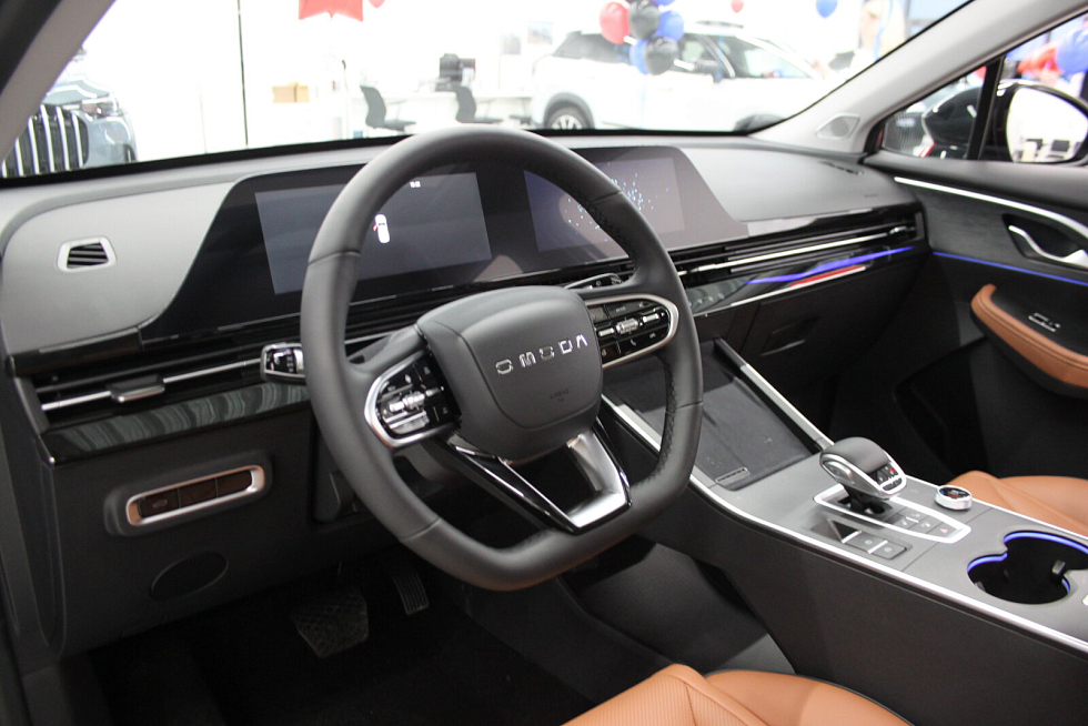 Omoda C5 Актив, серый