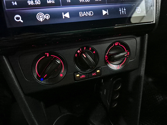 Volkswagen Polo Trendline, 2020 года, пробег 63420 км
