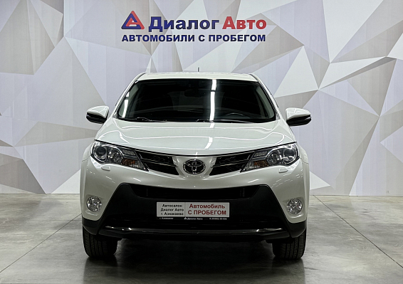 Toyota RAV4, 2013 года, пробег 111802 км