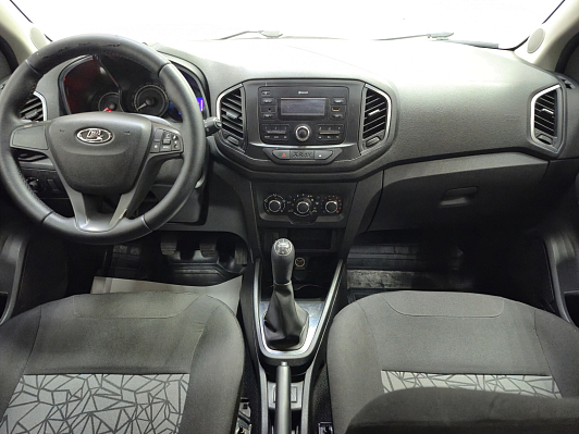 Lada (ВАЗ) XRAY Comfort, 2018 года, пробег 148000 км