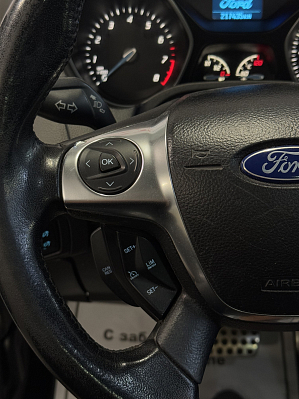 Ford Focus SYNC Edition, 2013 года, пробег 217000 км
