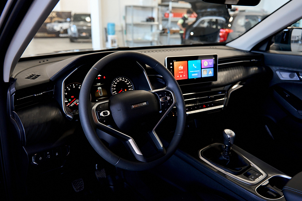 Haval Jolion Комфорт, черный