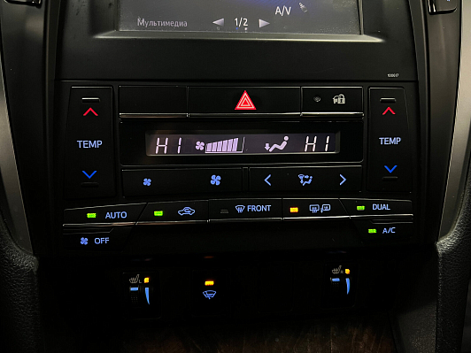 Toyota Camry Комфорт, 2017 года, пробег 145600 км