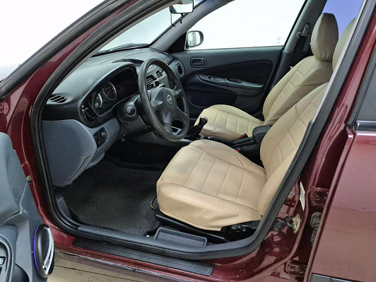 Nissan Almera, 2004 года, пробег 180000 км