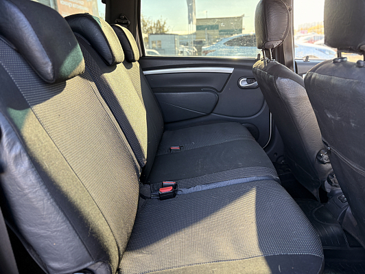 Lada (ВАЗ) Largus Luxe Prestige Glonass (5 мест) (2018-2019), 2019 года, пробег 122634 км