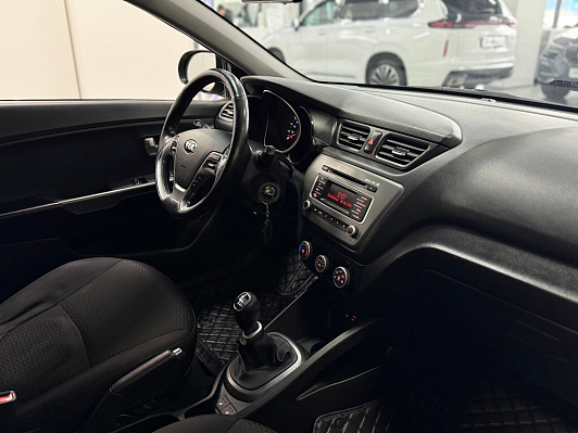 Kia Rio, 2016 года, пробег 112576 км