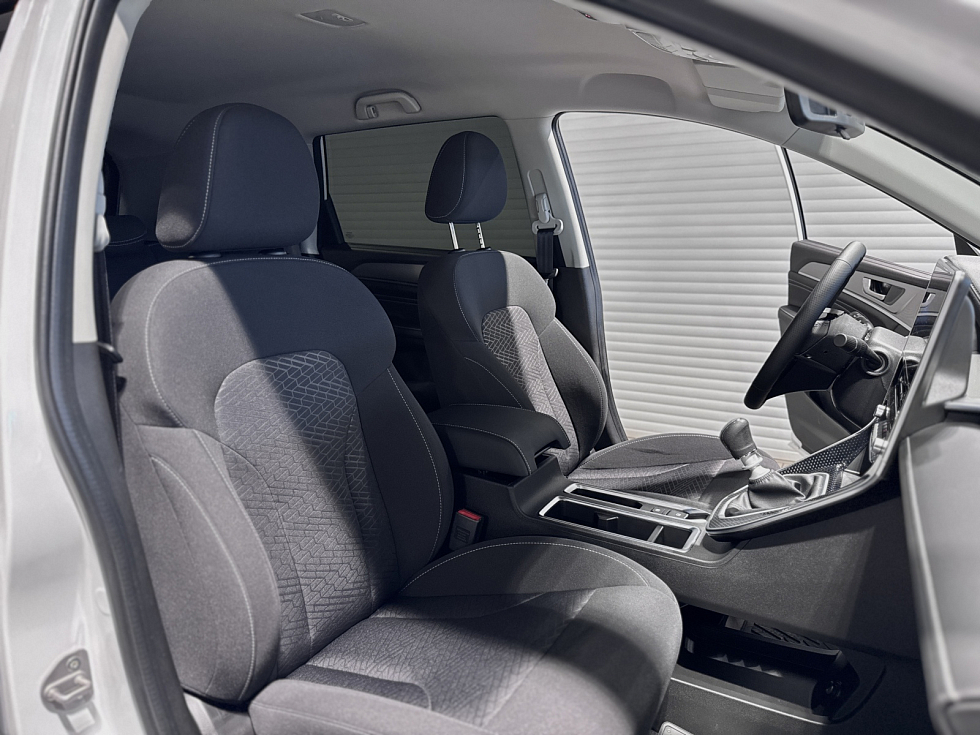 Haval M6 Base, белый