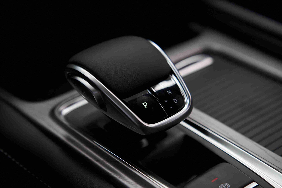 Chery Arrizo 8 Ультра Черный / Ultra Black, белый