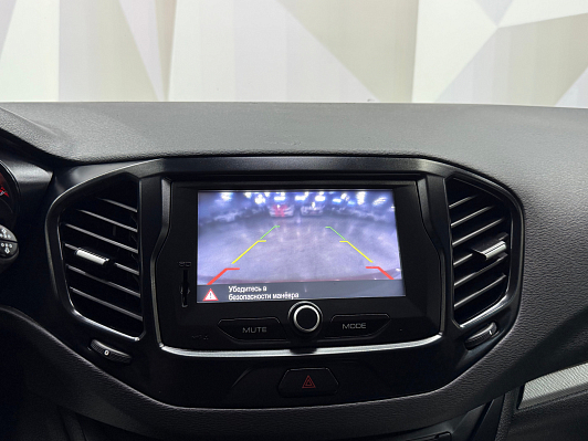 Lada (ВАЗ) Vesta Comfort Multimedia, 2017 года, пробег 105823 км