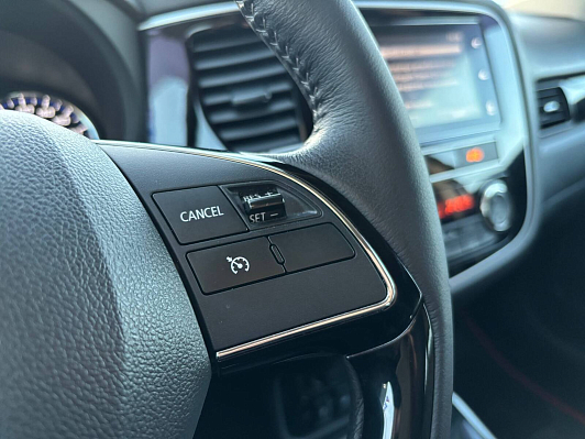 Mitsubishi Outlander Intense+, 2019 года, пробег 103700 км