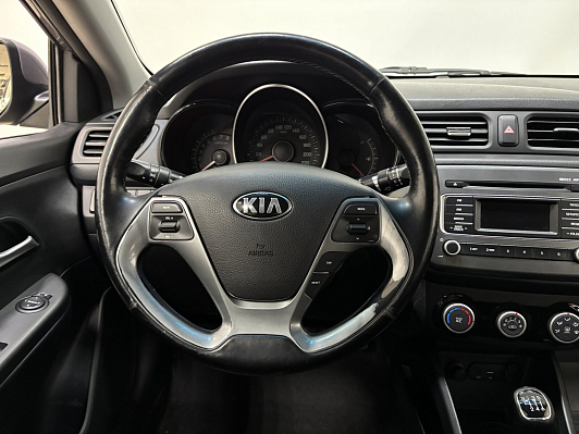 Kia Rio Luxe, 2015 года, пробег 130647 км