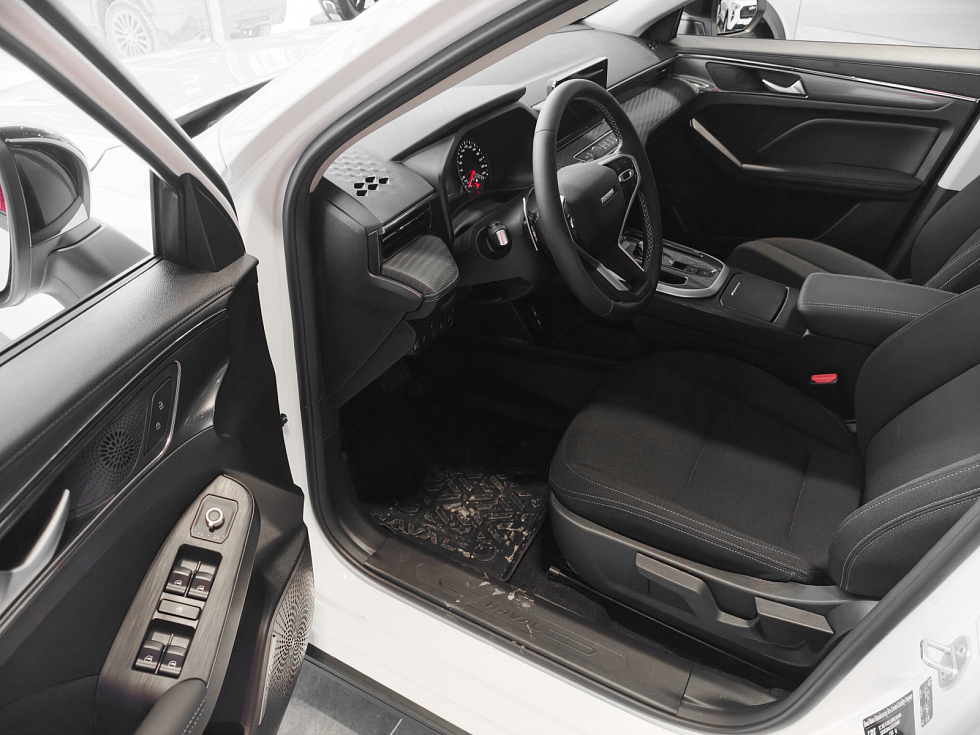 Haval Jolion Оптимум, белый