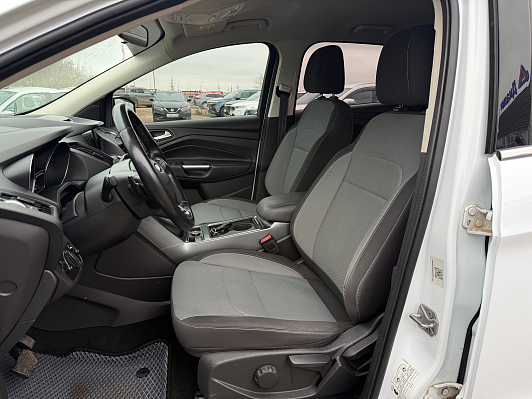 Ford Kuga Trend, 2016 года, пробег 114290 км