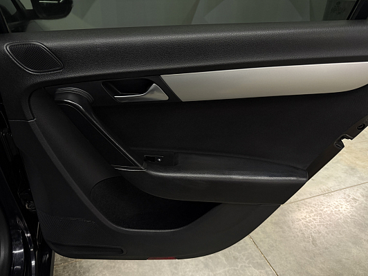 Volkswagen Passat Trendline, 2012 года, пробег 223900 км
