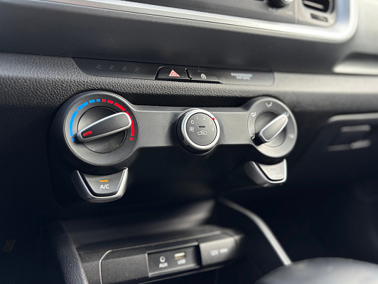 Kia Stonic, 2020 года, пробег 68188 км
