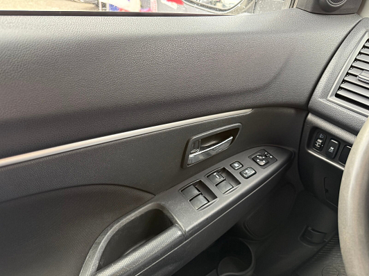 Mitsubishi ASX Intense, 2012 года, пробег 250000 км