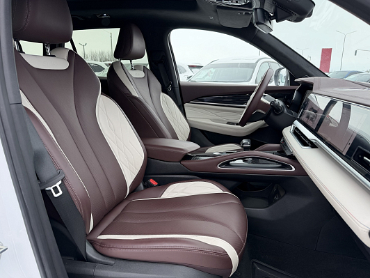 Geely Monjaro Flagship, 2024 года, пробег 28400 км