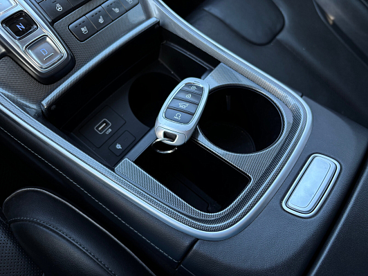 Hyundai Santa Fe Prestige 7 мест + Smart Sense, 2022 года, пробег 99644 км