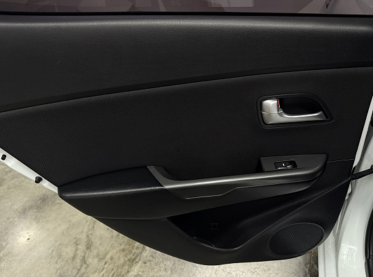 Kia Rio Luxe, 2015 года, пробег 129447 км
