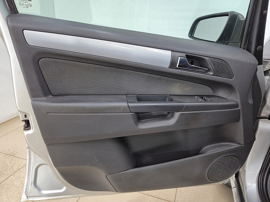 Opel Zafira, 2006 года, пробег 239239 км