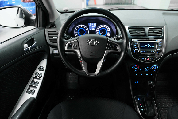 Hyundai Solaris Elegance, 2016 года, пробег 94000 км