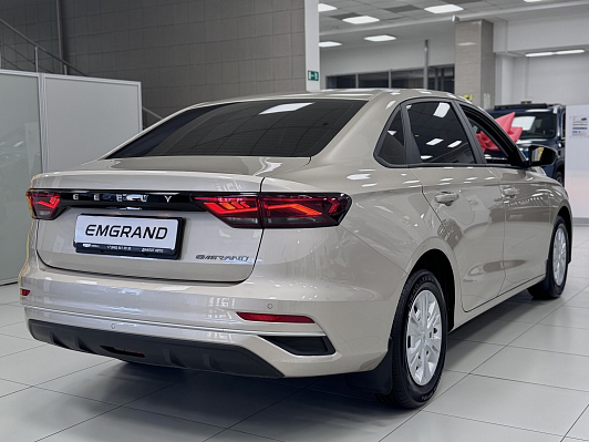 Geely Emgrand Comfort, бежевый