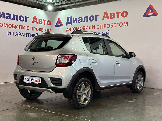 Renault Sandero Stepway Life, 2020 года, пробег 42000 км