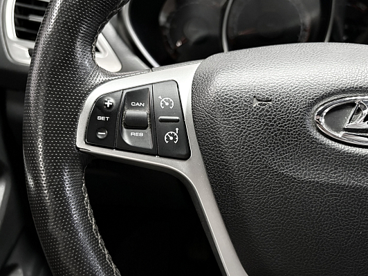 Lada (ВАЗ) Vesta Luxe Multimedia, 2020 года, пробег 91000 км