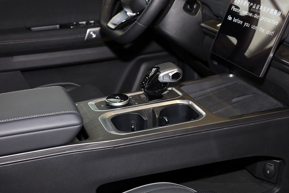 Jaecoo J7 Active, зеленый