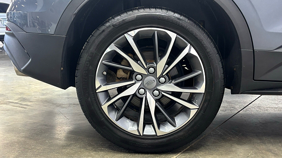 Geely Coolray Luxury, 2021 года, пробег 73000 км