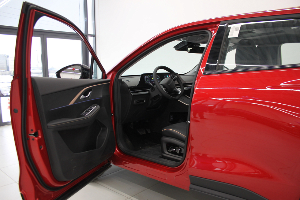 Omoda C5 Актив, красный