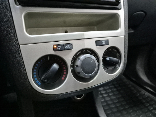 Opel Corsa Color Edition, 2008 года, пробег 110586 км