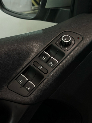 Volkswagen Tiguan Adventure, 2013 года, пробег 129000 км