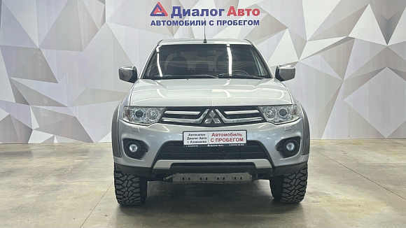 Mitsubishi L200 Intense, 2014 года, пробег 264000 км