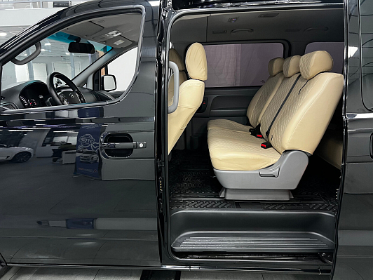 Hyundai H-1 Active, 2018 года, пробег 175000 км