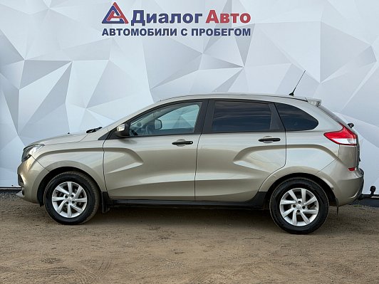 Lada (ВАЗ) XRAY Comfort, 2016 года, пробег 130000 км