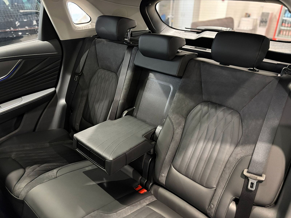 Hongqi HS3 Комфорт (Comfort), черный