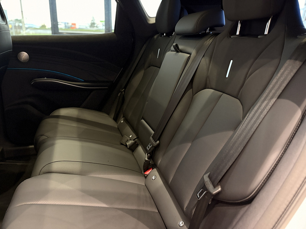 Omoda C7 Драйв, белый