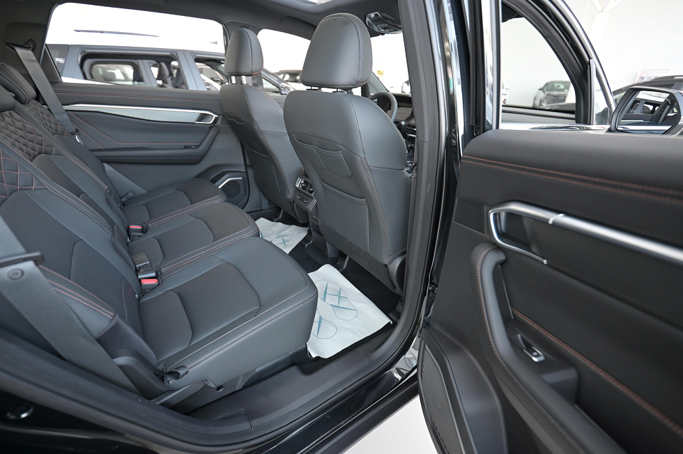 Geely Okavango Флагман, черный