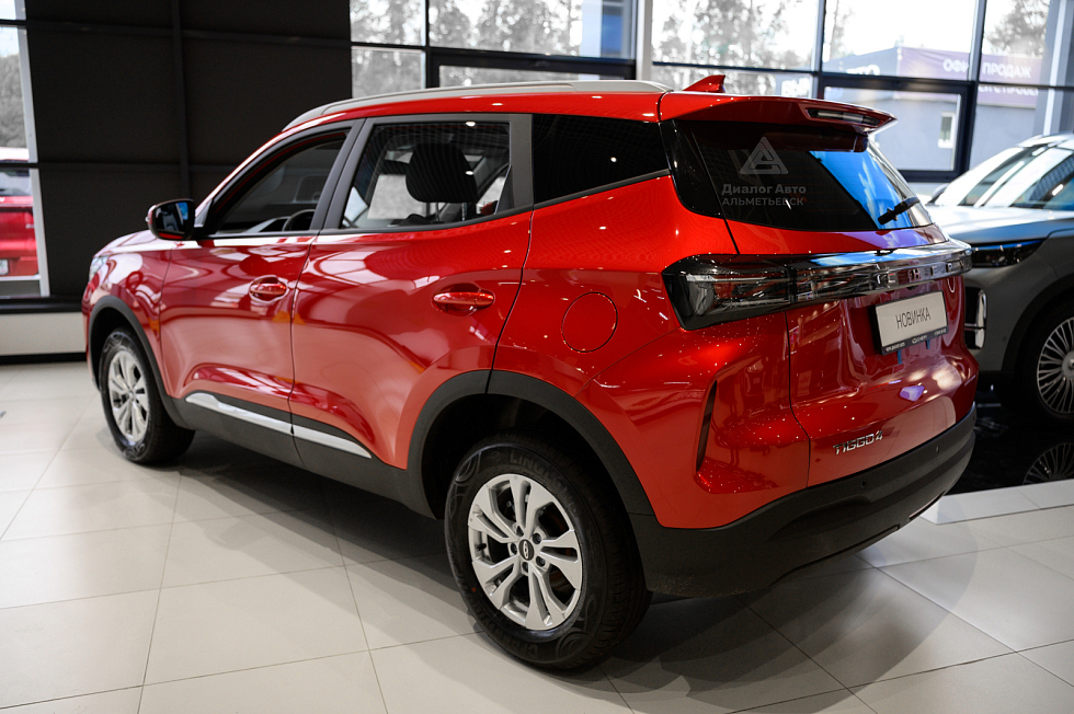 Chery Tiggo 4 CVT Line, красный