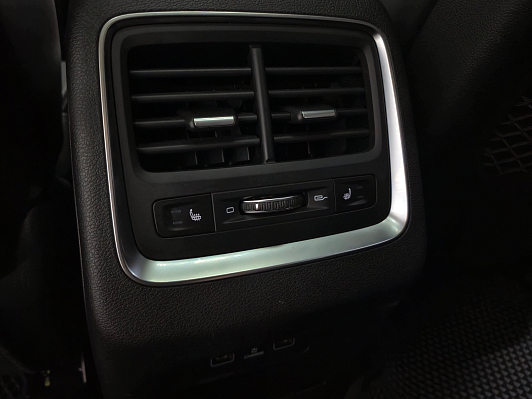 Geely Atlas Pro Flagship+, 2024 года, пробег 49064 км